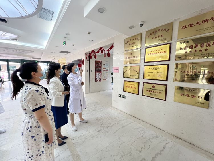 访企拓岗 产教融合 谋发展(图2)