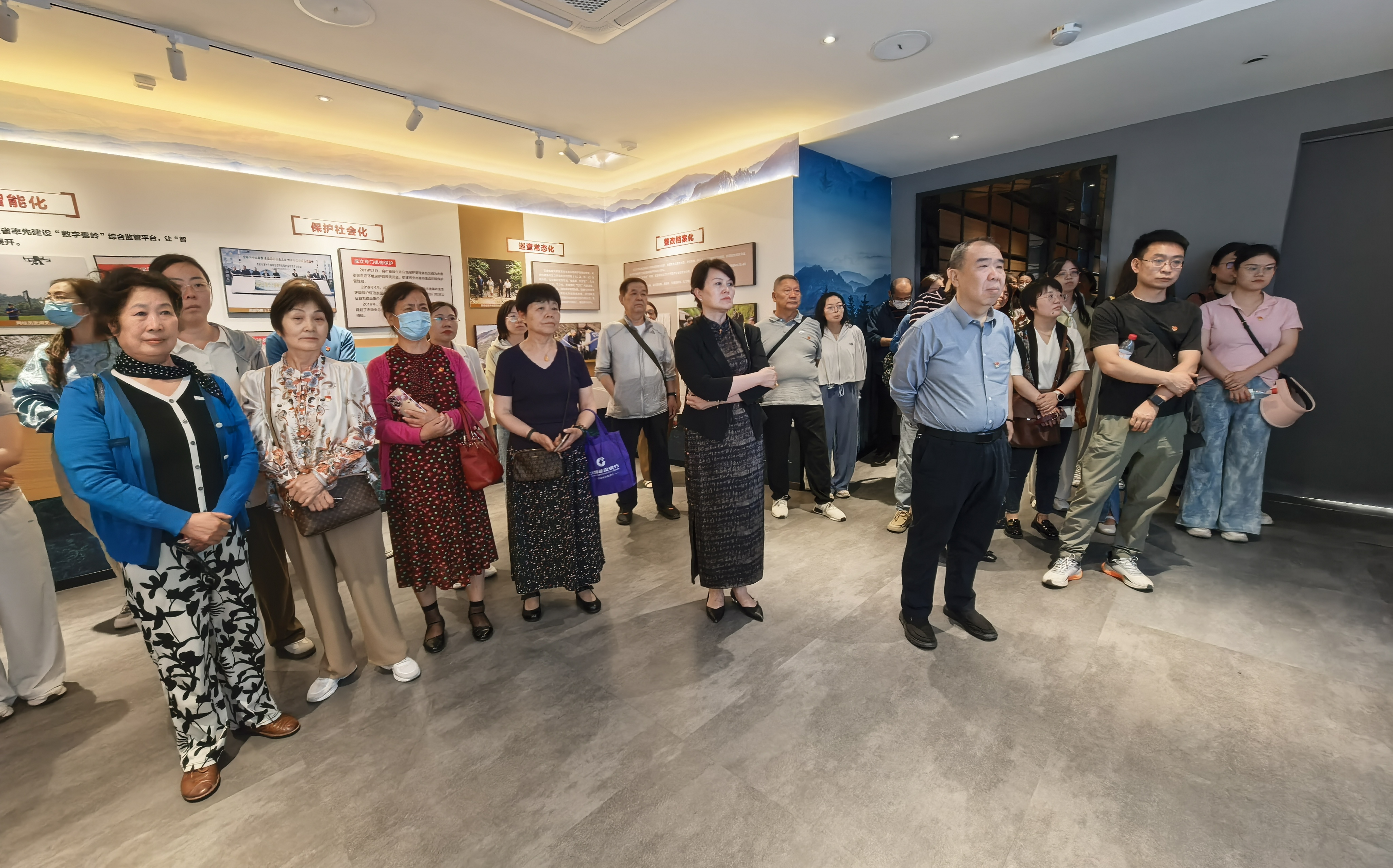 市卫生学校党委赴“大教训”警示教育基地及长柞工委纪念馆参观学习(图1)